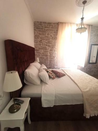 Hostal L&l Rooms Royal