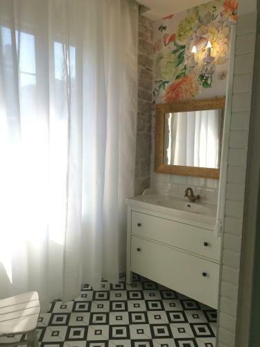 Hostal L&l Rooms Royal