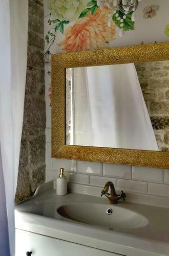 Hostal L&l Rooms Royal