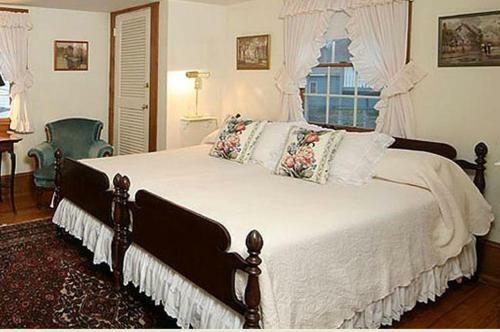 Tuck Inn B&B