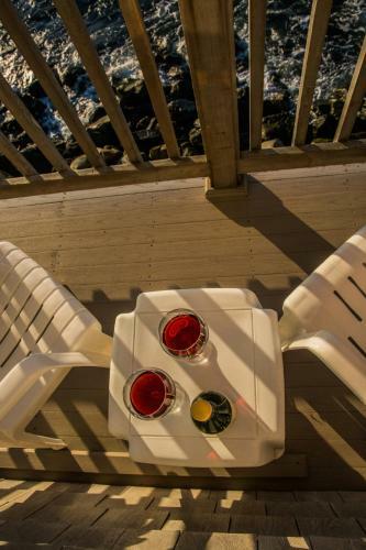 Bearskin Neck Motor Lodge