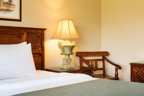 Hotel Al Hamra Village Golf And Beach Resort