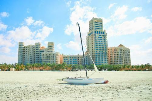 Hotel Al Hamra Village Golf And Beach Resort