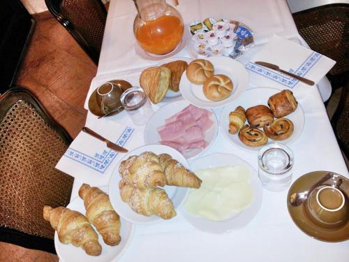 Hostal Luconi Affittacamere