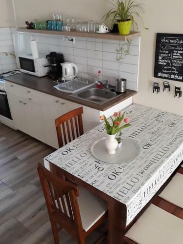 Lila Ak�c Apartman