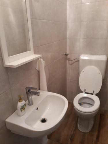 Lila Ak�c Apartman
