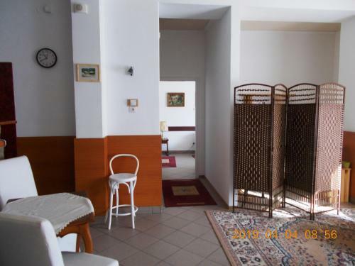Thelena Apartman