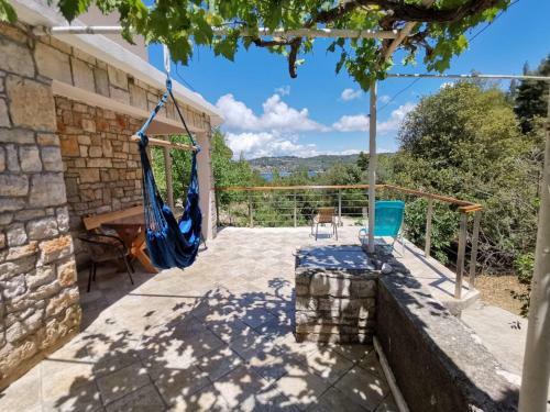 Tina's Holiday House