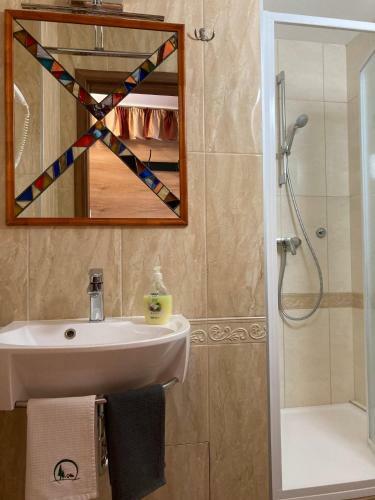 Hostal Velemi Vend�gh�z