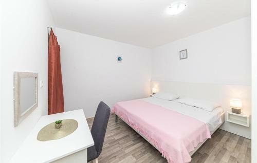 Stunning Apartment In Klek With 1 Bedrooms