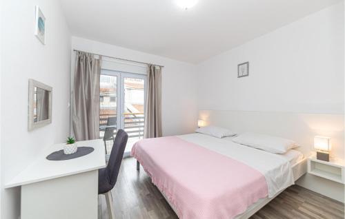 Stunning Apartment In Klek With 1 Bedrooms