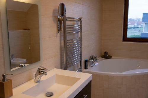 Villa Velencei F?zf�s