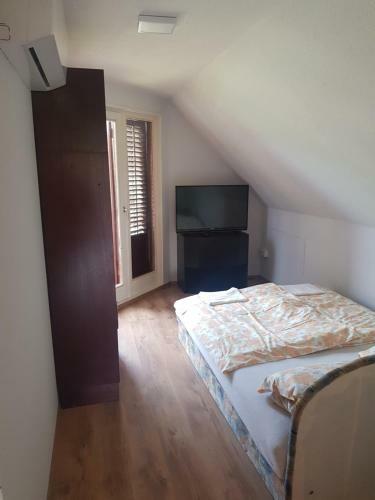 Tak�cs Apartman