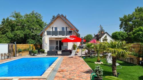U8 Apartmanh�z