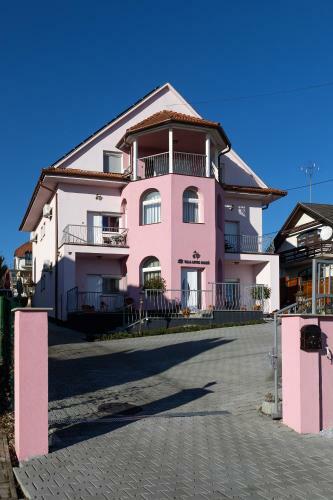 Bed & Breakfast Villa Lotus