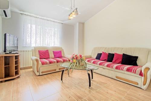 Lara Apartments