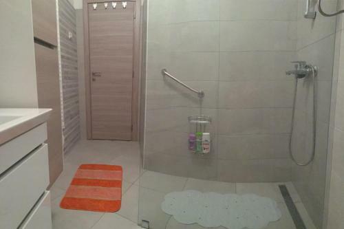 Holly Apartman