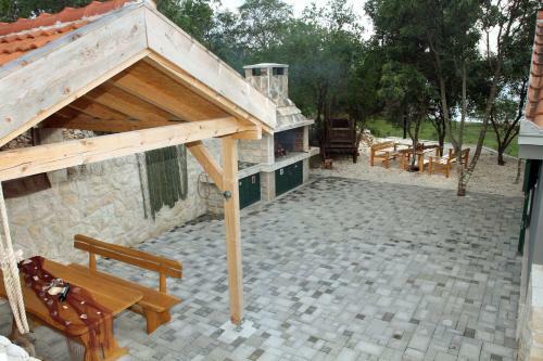 Holiday Batarelo