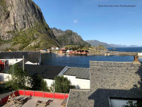 Lodge The Manor House In Hamn�y
