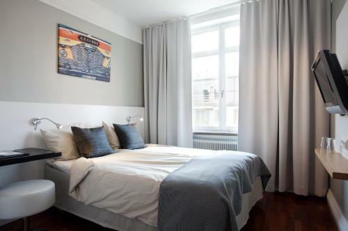 First Hotel �rebro