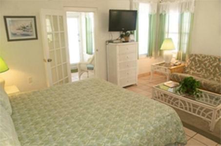 Hotel Queens Gate Resort