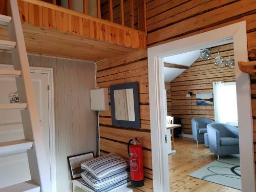 Terjes Waterfront Cabin