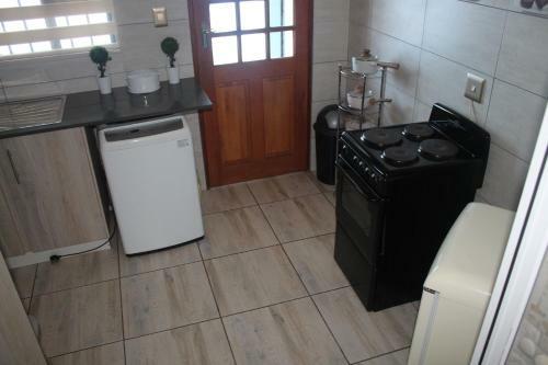Apartamento Cozy, Modern Luxury Cottage - Peaceful Charm Wifi!