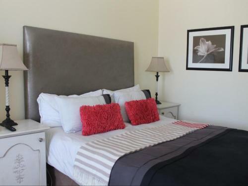 Hostal Ashbourne Manor