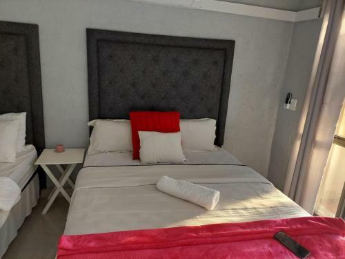 Nsuku Bed And Breakfast