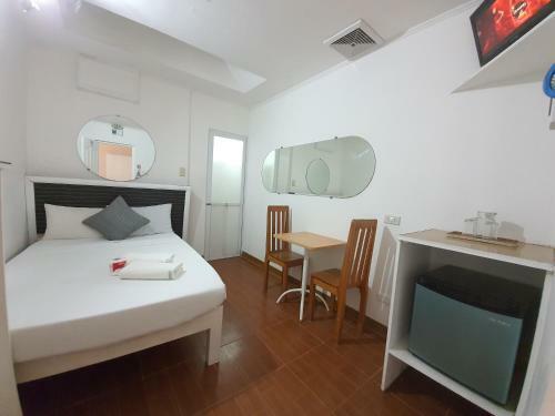 Aparthotel House Of Big Brother Palawan