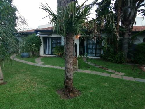 Hostal Roxy's Rest Guest House