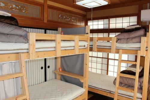 Hostal ?????????? ????