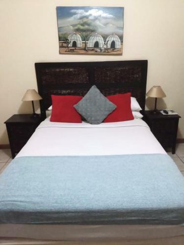 Mavone Hotels