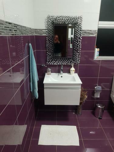 Hostal Agt Guesthouse