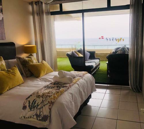 Sands Umdloti Luxury Beach Front Apartment