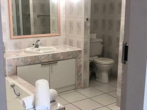 Sands Umdloti Luxury Beach Front Apartment