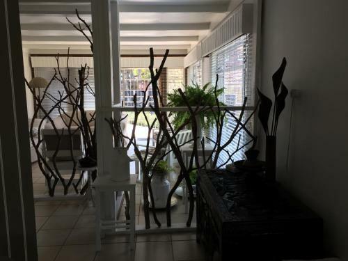 Bed & Breakfast White River B & B
