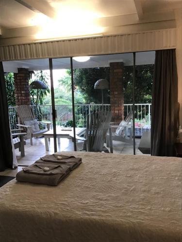 Bed & Breakfast White River B & B