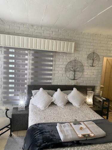 Bed & Breakfast White River B & B