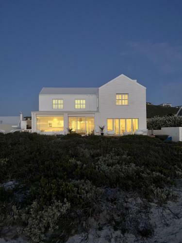 Villa Yzer Beach House