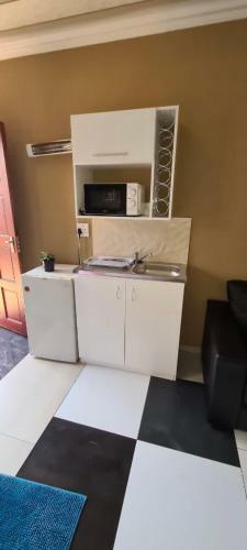 Hostal Cosmo City Ext 4 Lodge