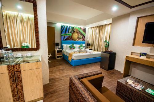 Aziza Paradise Hotel