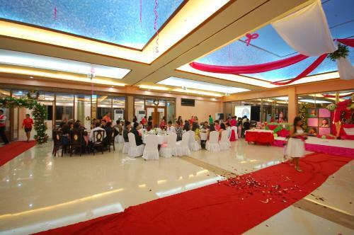 A&a Plaza Hotel
