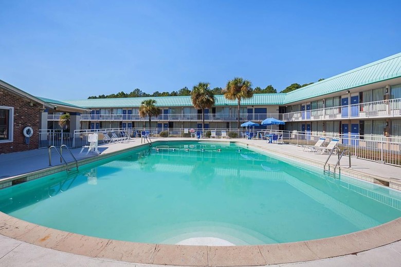 Motel 6 Tifton