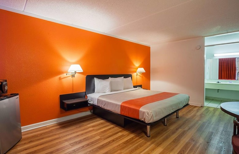 Motel 6 Tifton