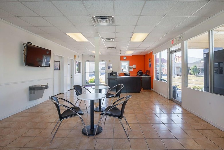 Motel 6 Tifton