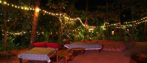 Hostal Secret Garden Resort