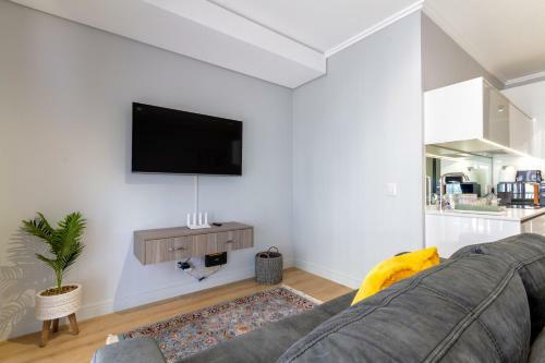 Apartamento Alimama Spaces: Platinum Oaks Ellipse