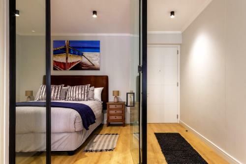 Apartamento Alimama Spaces: Platinum Oaks Ellipse