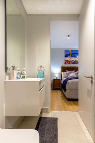 Apartamento Alimama Spaces: Platinum Oaks Ellipse